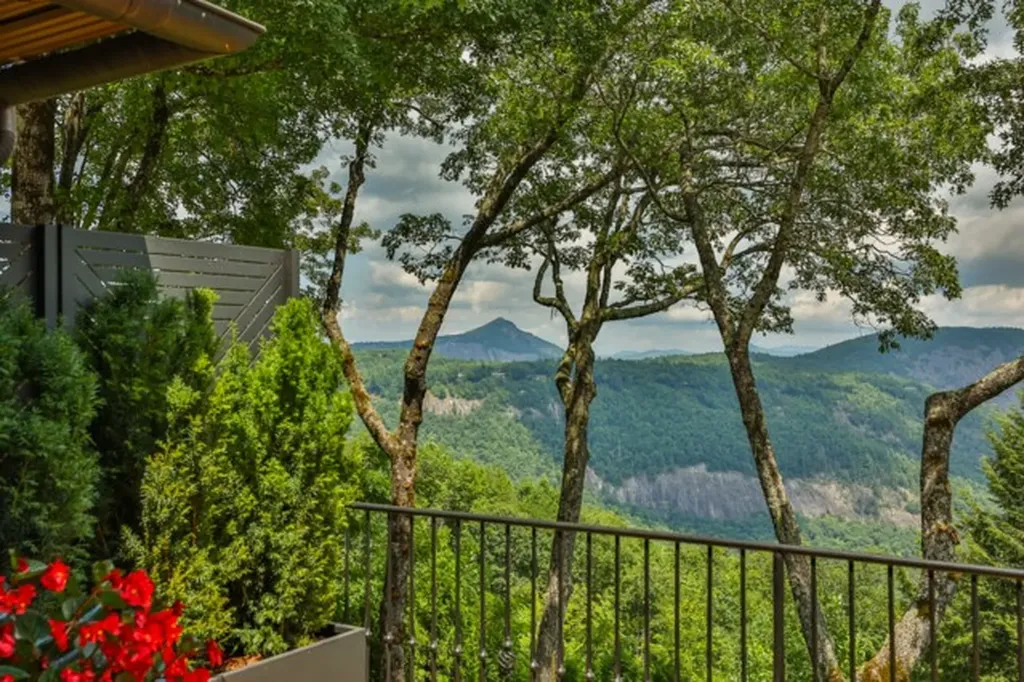 815 Ravenel Ridge Road Highlands NC 28741