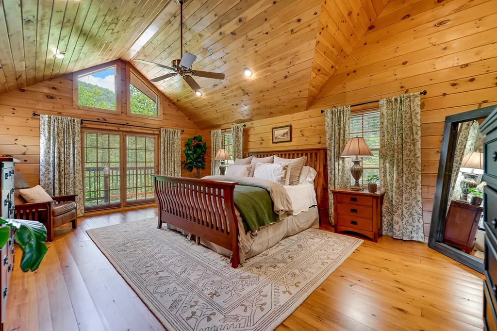 301 Cardinal Ridge Drive Highlands NC 28741