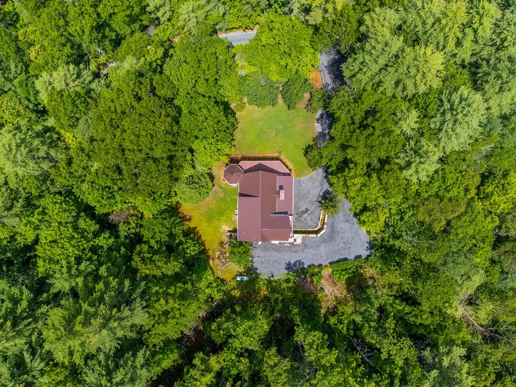 301 Cardinal Ridge Drive Highlands NC 28741