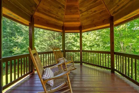 301 Cardinal Ridge Drive Highlands NC 28741