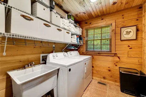 301 Cardinal Ridge Drive Highlands NC 28741