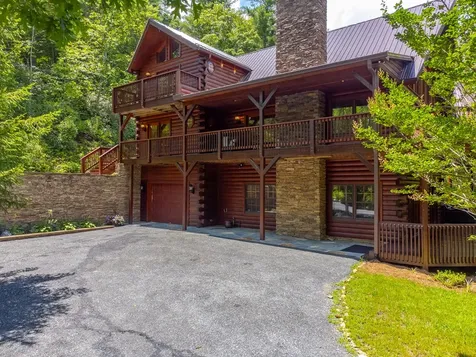 301 Cardinal Ridge Drive Highlands NC 28741