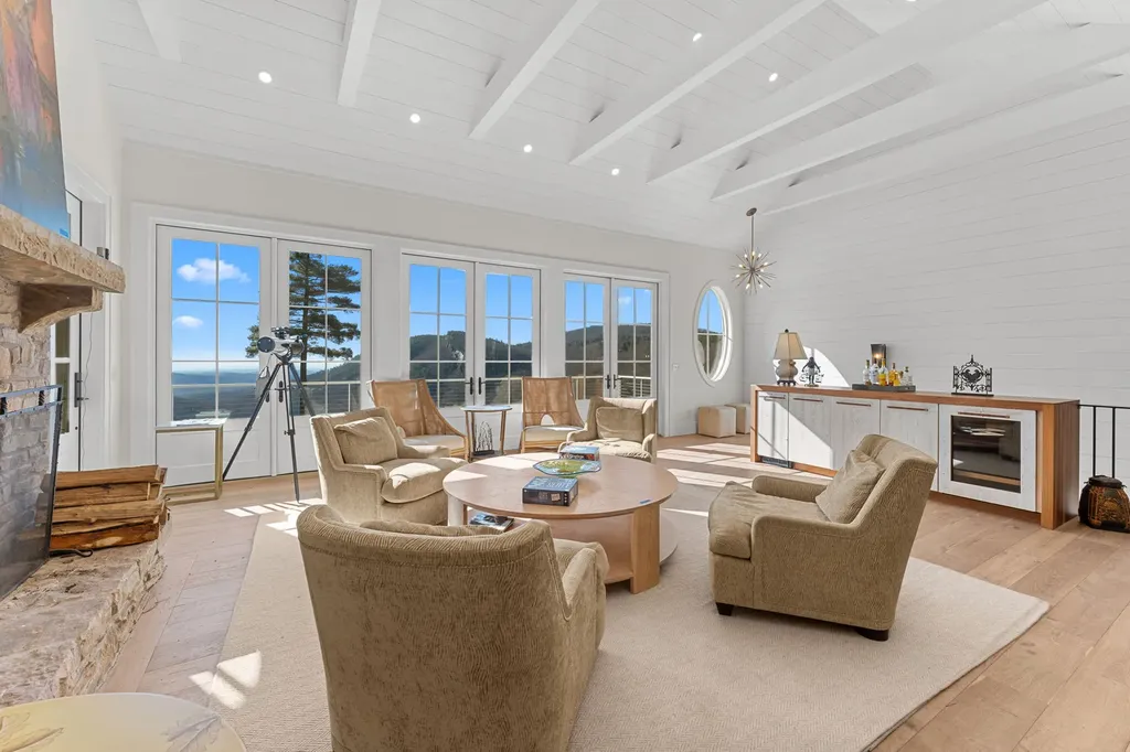 67 Sagee Drive Highlands NC 28741