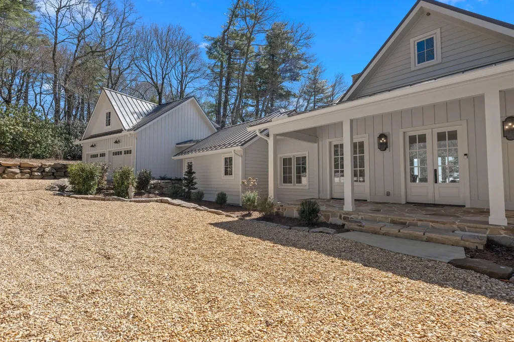 67 Sagee Drive Highlands NC 28741