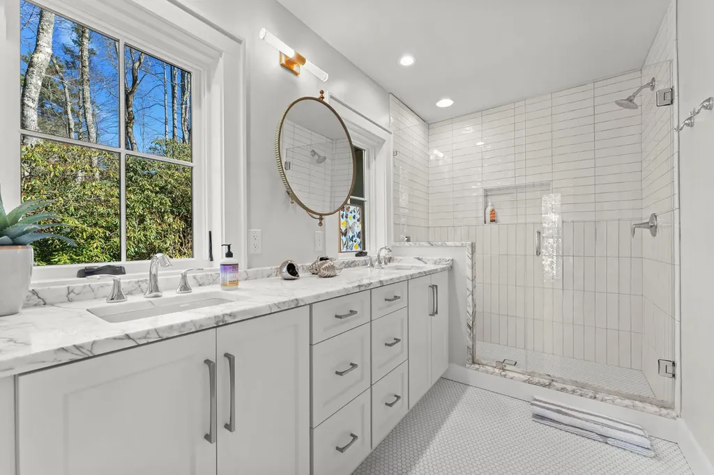 67 Sagee Drive Highlands NC 28741