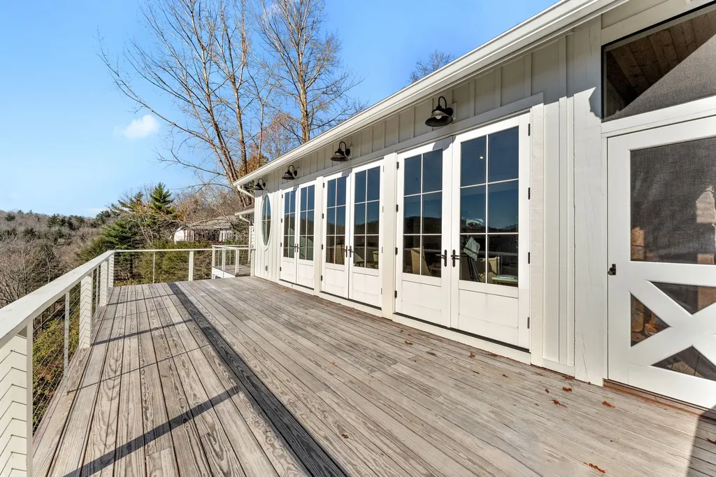 67 Sagee Drive Highlands NC 28741