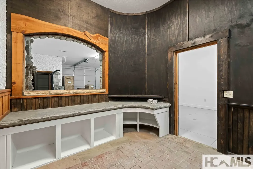 19 Cabe Place Highlands NC 28741