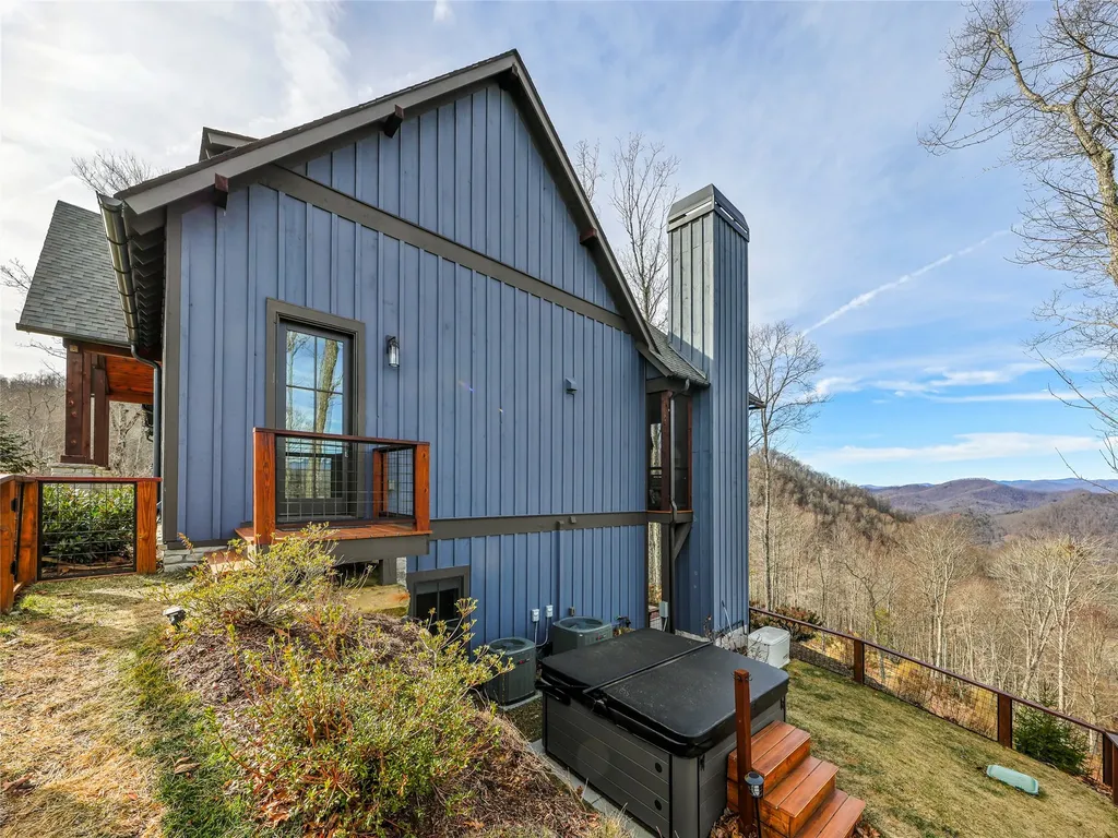 1839 Grandview Drive Tuckasegee NC 28783