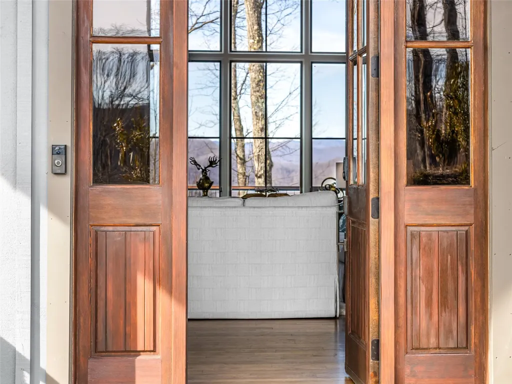 1839 Grandview Drive Tuckasegee NC 28783