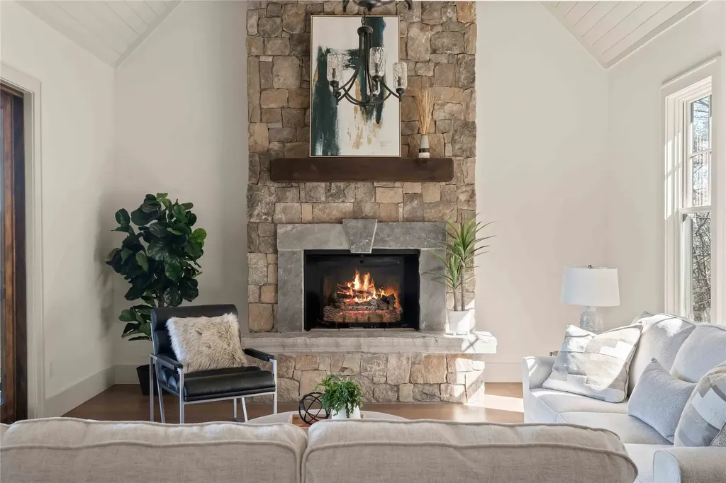 343 Ledgeview Road Cashiers NC 28717