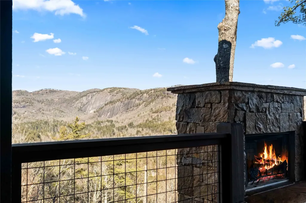 343 Ledgeview Road Cashiers NC 28717