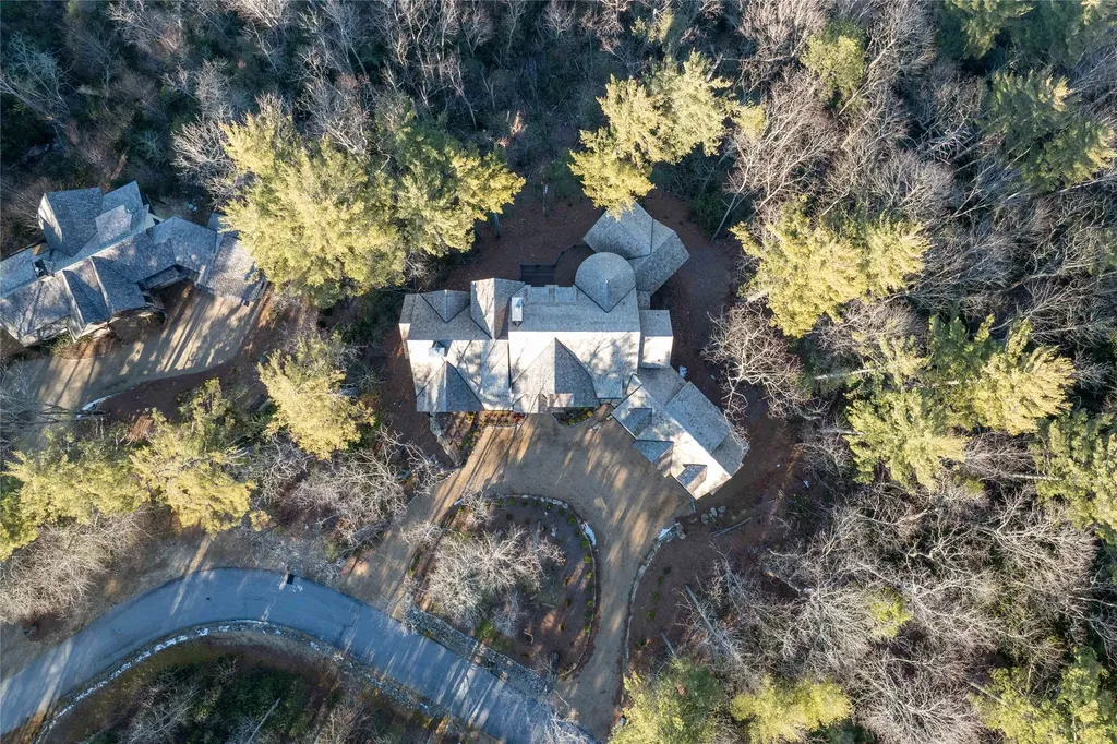 343 Ledgeview Road Cashiers NC 28717