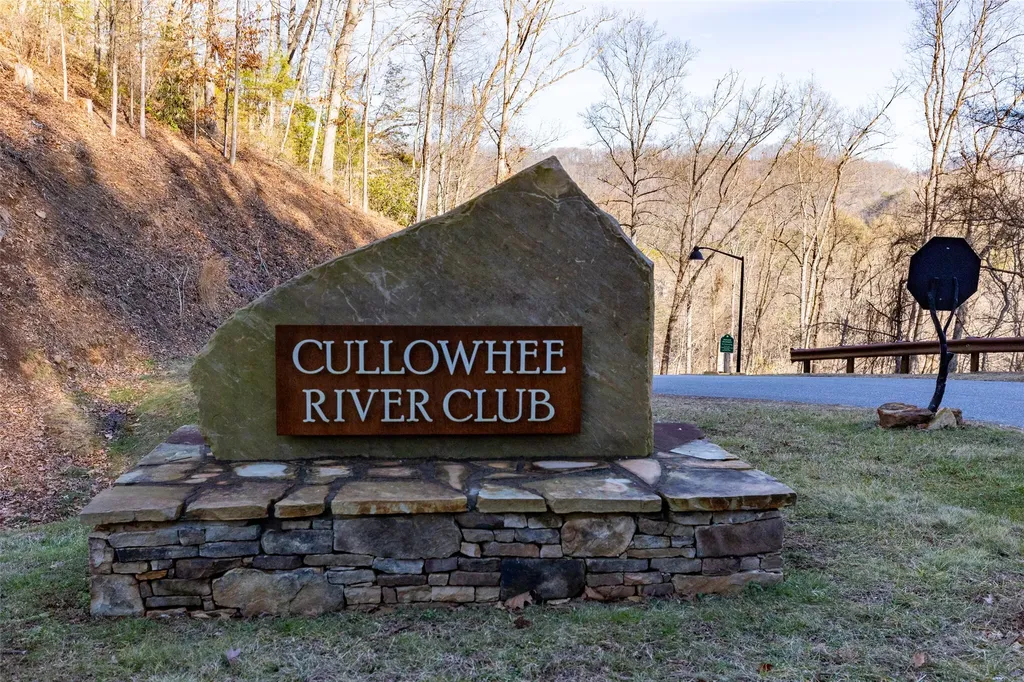 46 Amberleaf Way Cullowhee NC 28723
