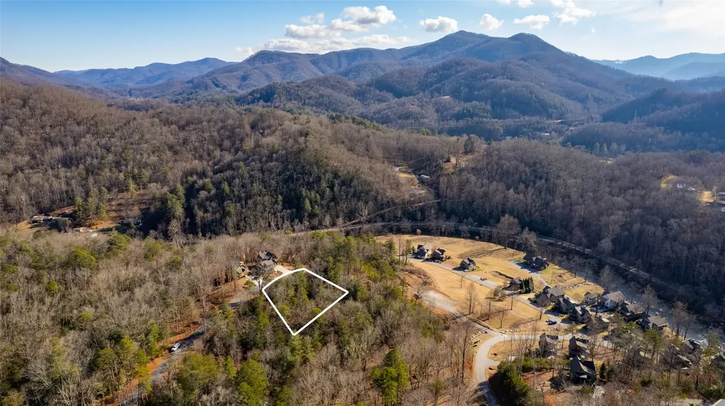 46 Amberleaf Way Cullowhee NC 28723