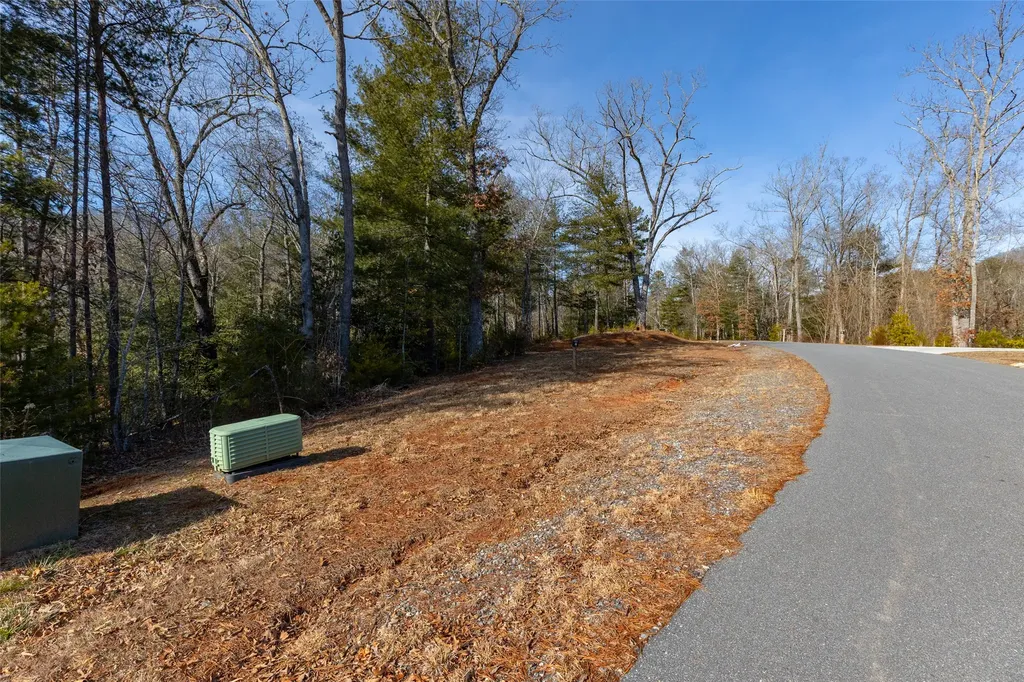 46 Amberleaf Way Cullowhee NC 28723