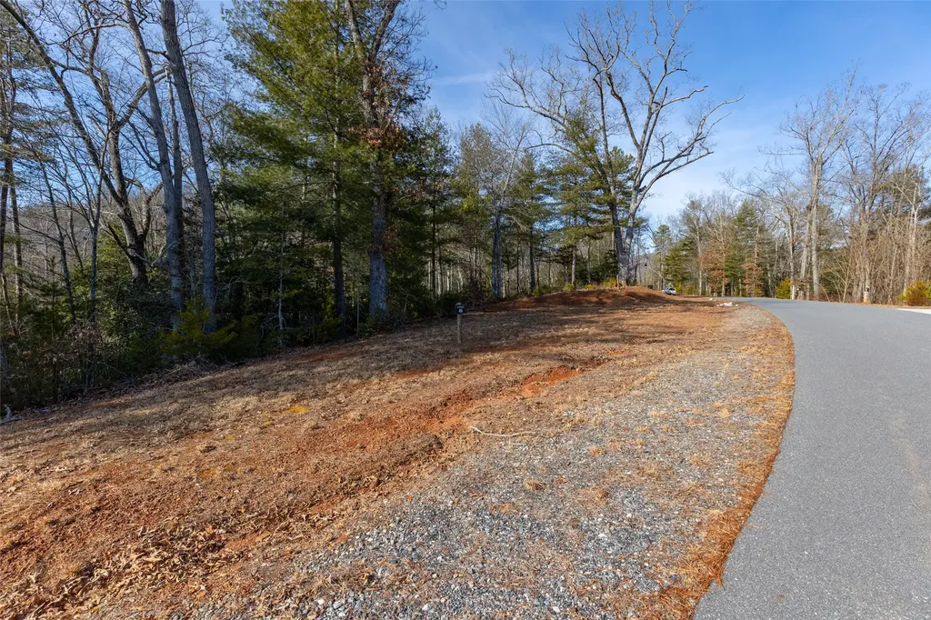 46 Amberleaf Way Cullowhee NC 28723