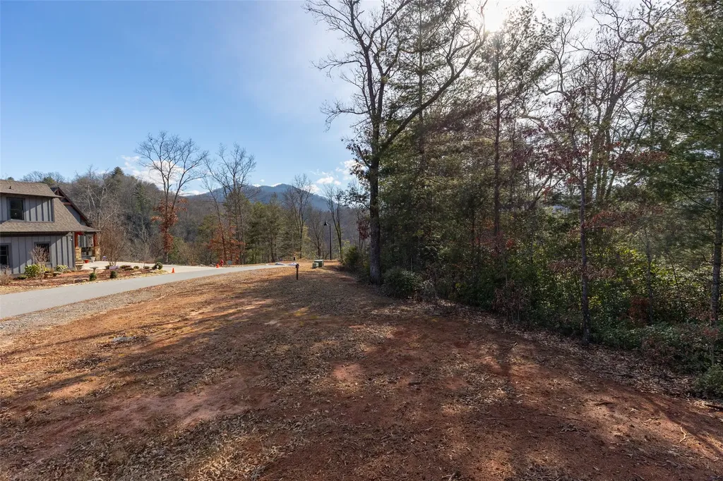 46 Amberleaf Way Cullowhee NC 28723