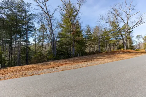 46 Amberleaf Way Cullowhee NC 28723