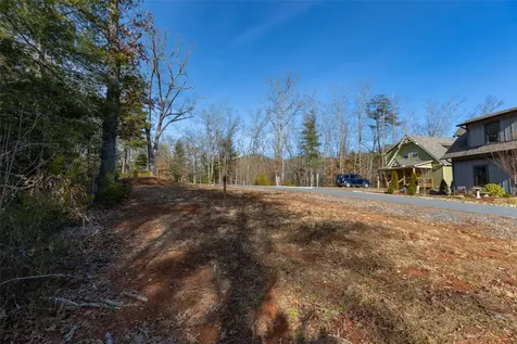 46 Amberleaf Way Cullowhee NC 28723
