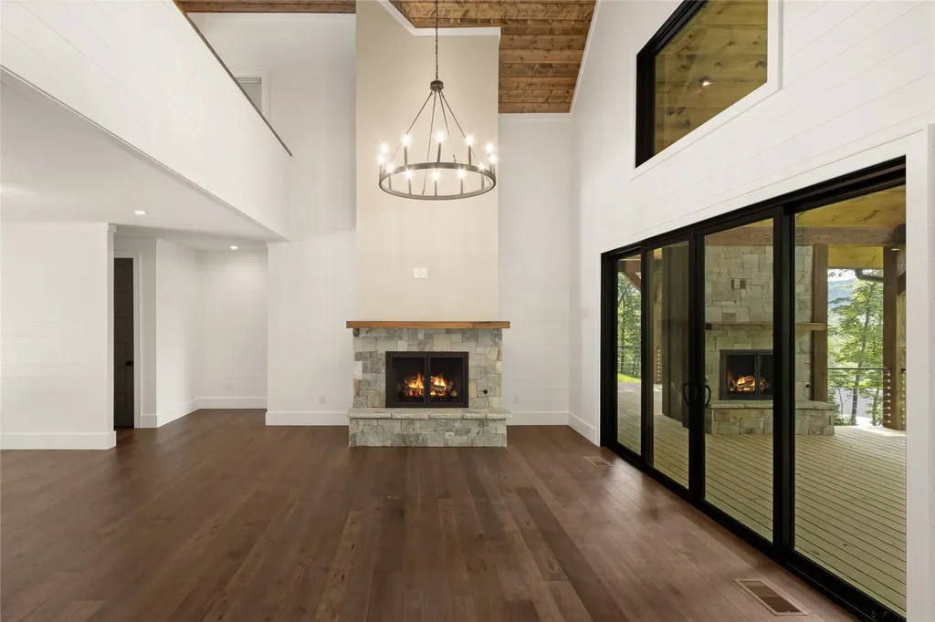 237 Glassy Rock Lane Glenville NC 28736