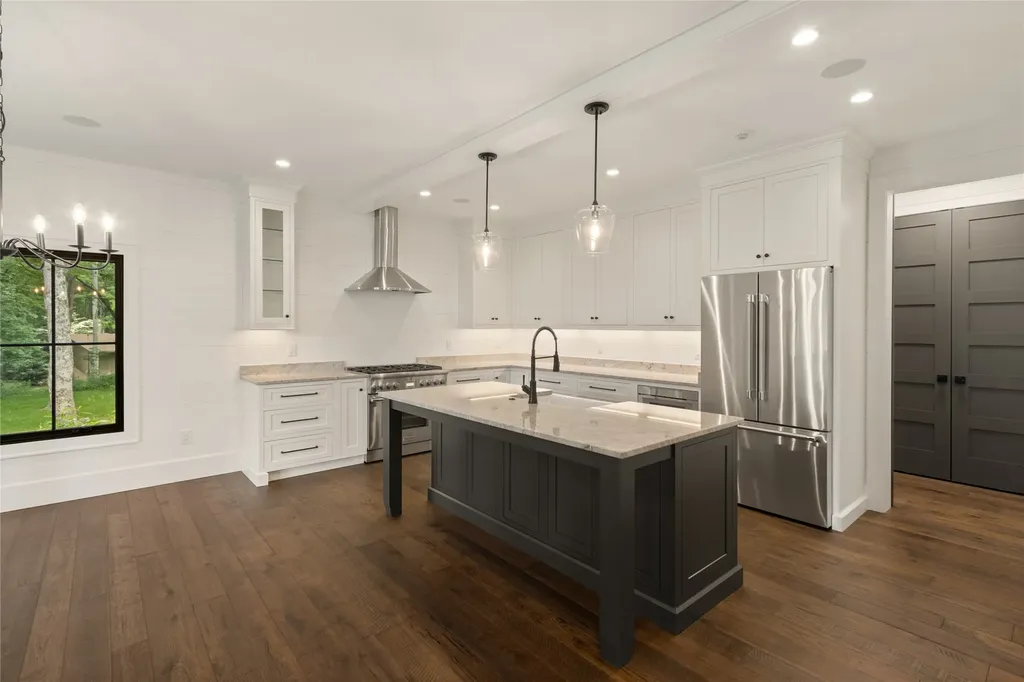 237 Glassy Rock Lane Glenville NC 28736