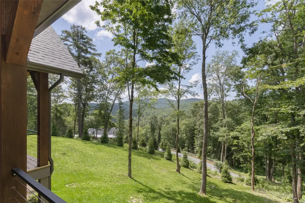 237 Glassy Rock Lane Glenville NC 28736