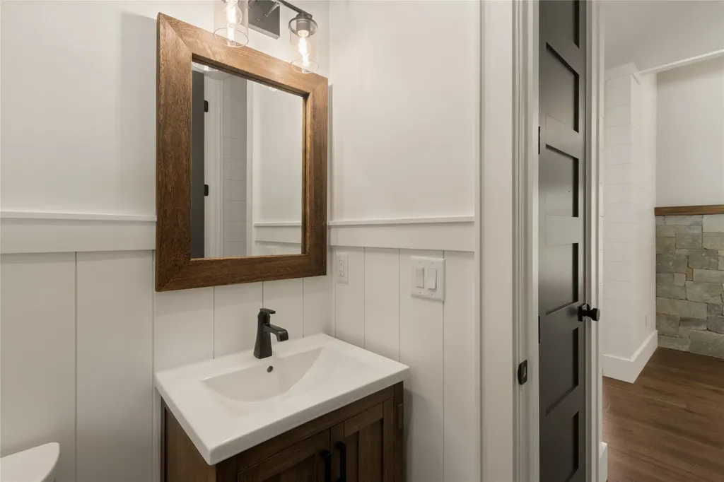 237 Glassy Rock Lane Glenville NC 28736