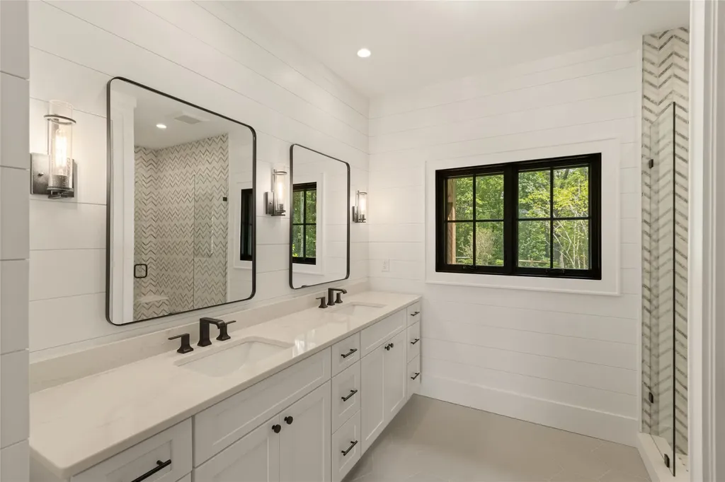 237 Glassy Rock Lane Glenville NC 28736