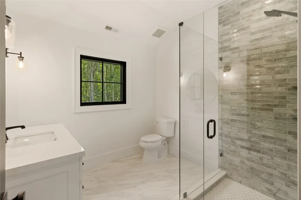 237 Glassy Rock Lane Glenville NC 28736