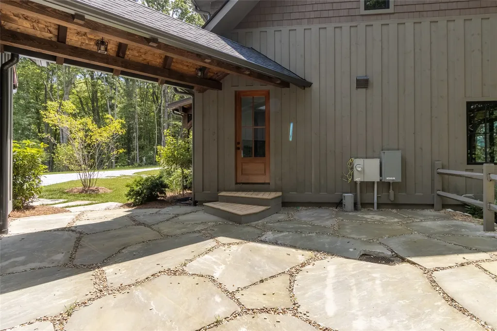 237 Glassy Rock Lane Glenville NC 28736