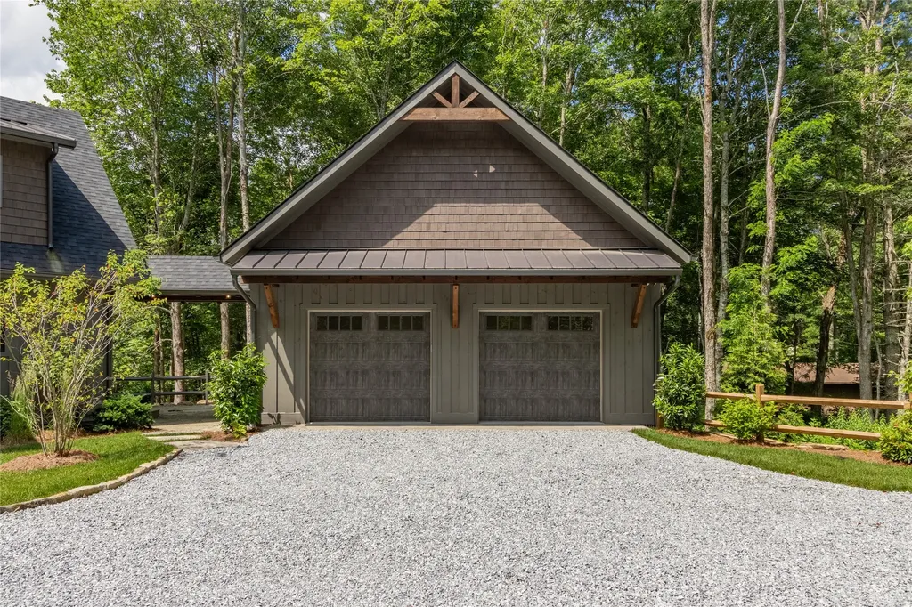 237 Glassy Rock Lane Glenville NC 28736