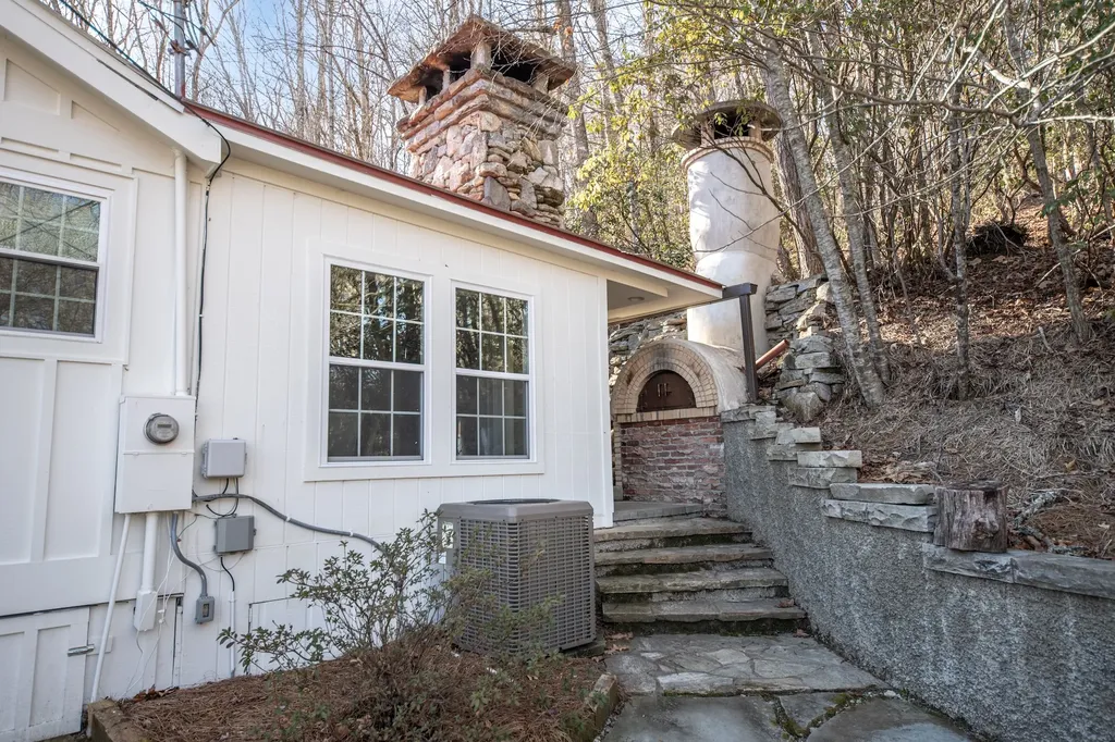 31 Cabe Place Highlands NC 28741