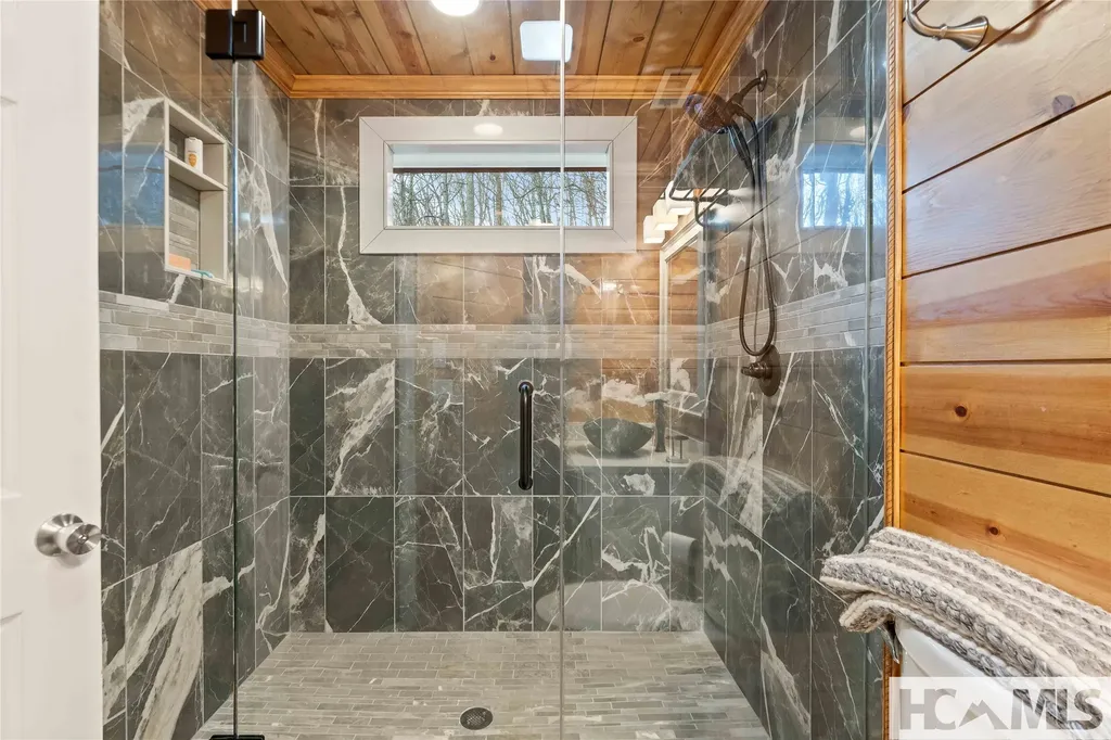 31 Cabe Place Highlands NC 28741