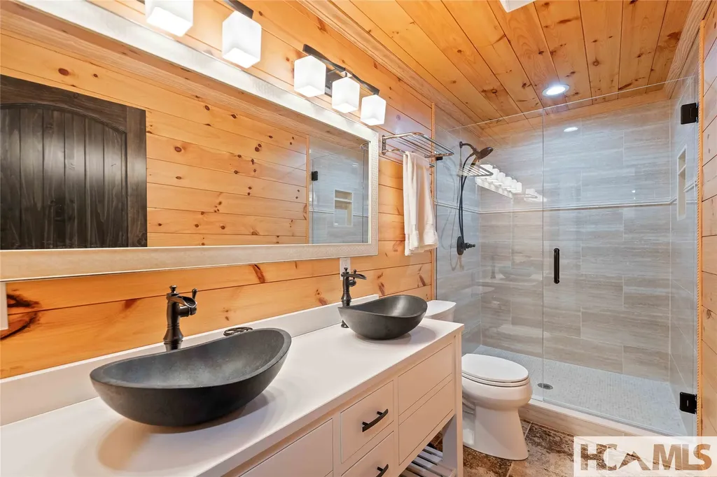 31 Cabe Place Highlands NC 28741