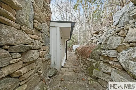 31 Cabe Place Highlands NC 28741