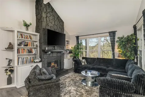 134 Racquet Club Villas Drive Sapphire NC 28774