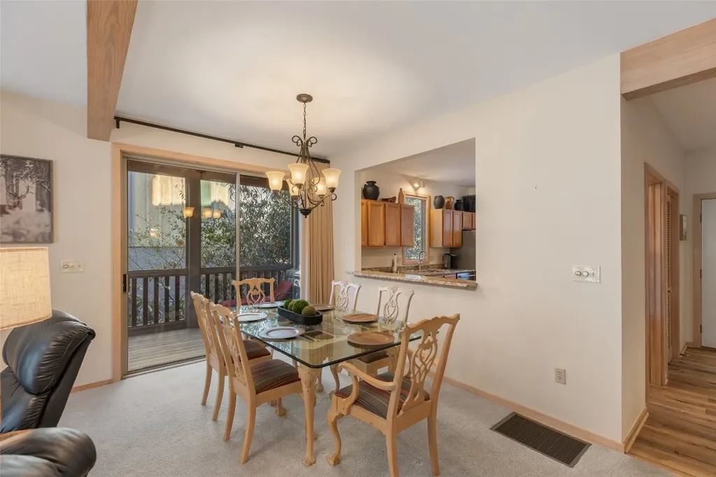 223 Chestnut Cove Highlands NC 28741