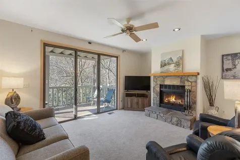 223 Chestnut Cove Highlands NC 28741