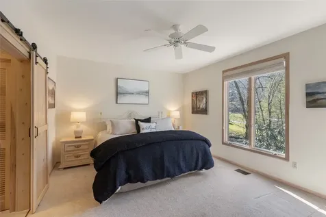 223 Chestnut Cove Highlands NC 28741