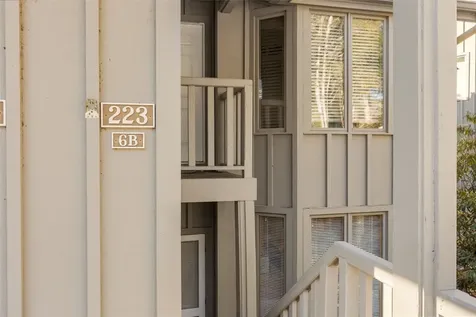 223 Chestnut Cove Highlands NC 28741