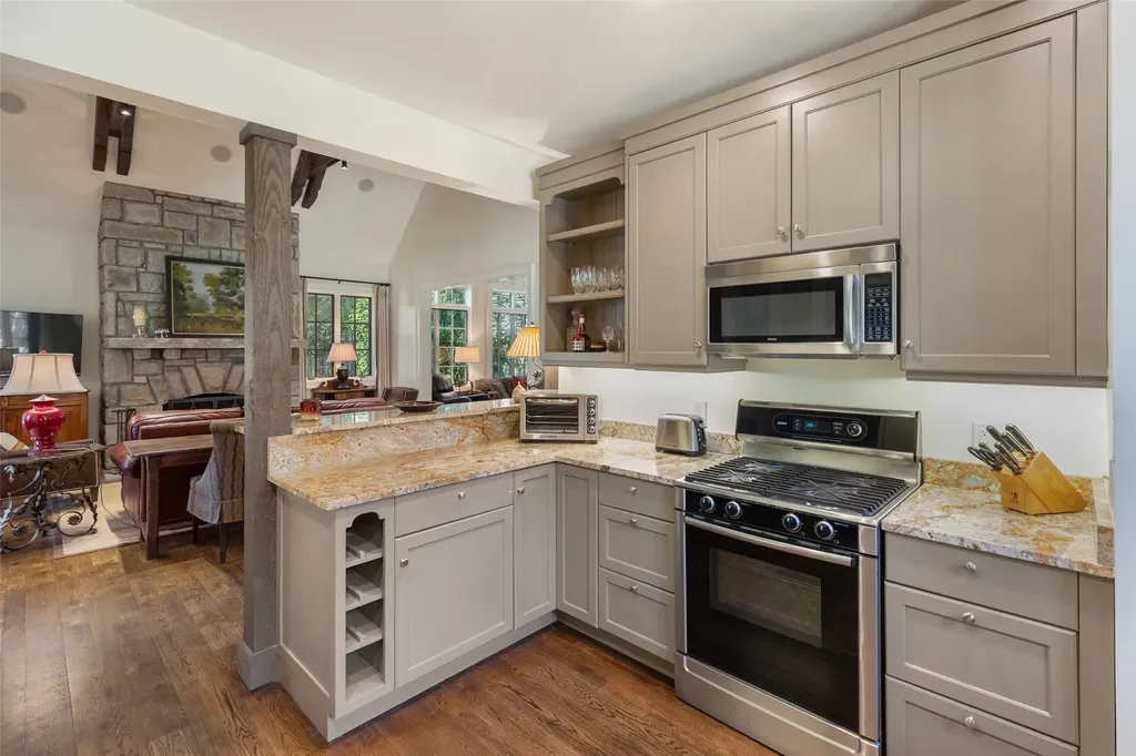 25 Old Edwards Circle Highlands NC 28741