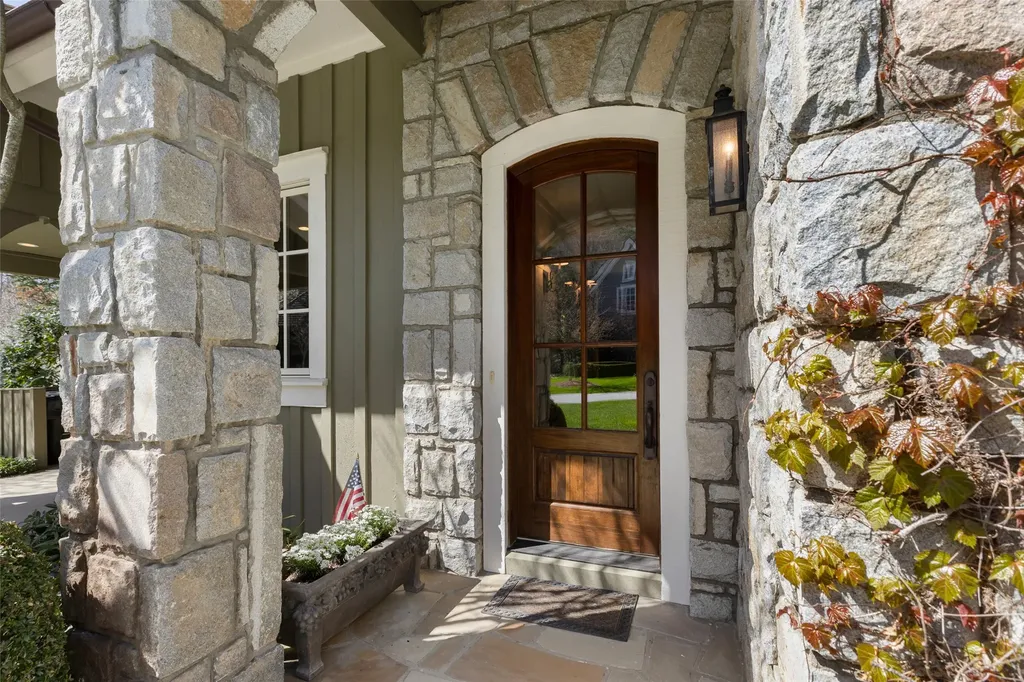 25 Old Edwards Circle Highlands NC 28741