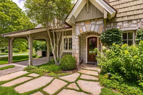 25 Old Edwards Circle Highlands NC 28741