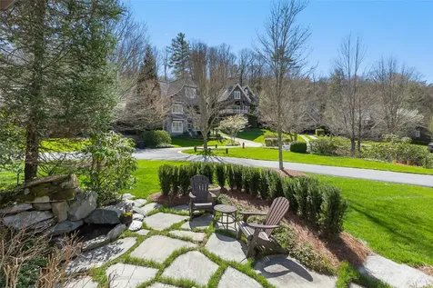 25 Old Edwards Circle Highlands NC 28741