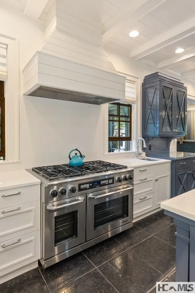 2071 High Mountain Drive Cashiers NC 28717