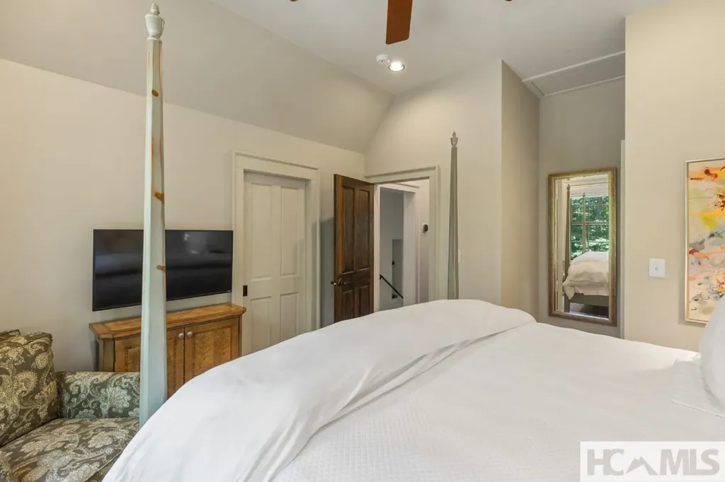 2071 High Mountain Drive Cashiers NC 28717