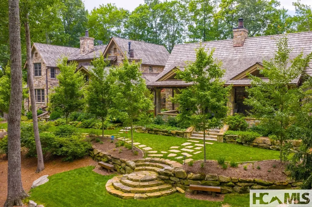 2071 High Mountain Drive Cashiers NC 28717