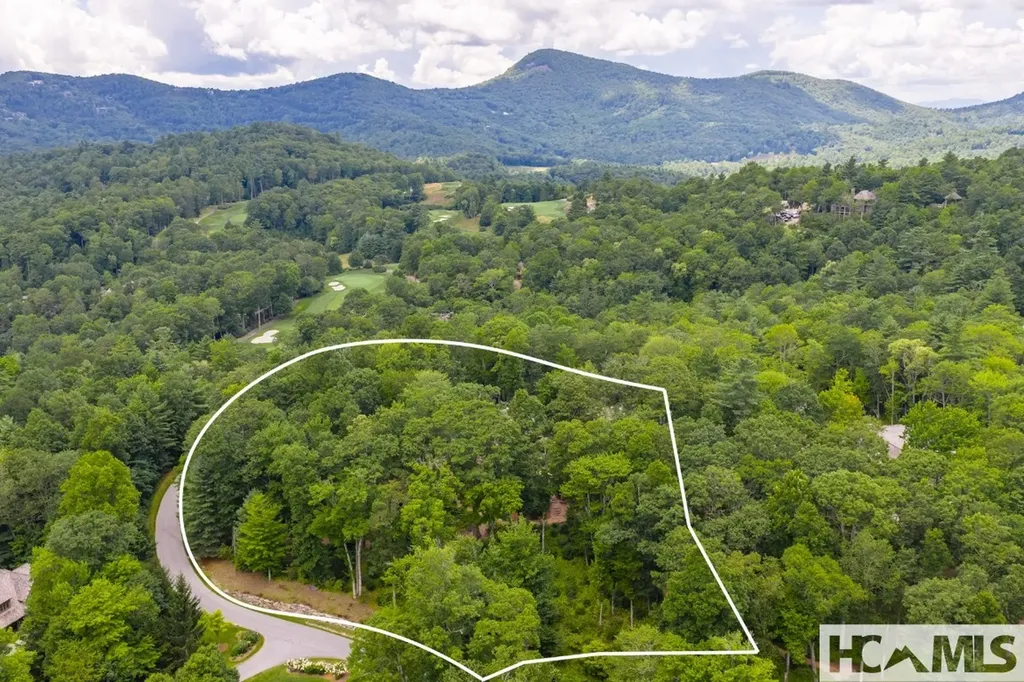 2071 High Mountain Drive Cashiers NC 28717