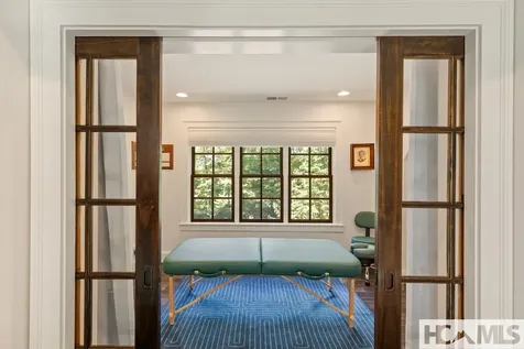 2071 High Mountain Drive Cashiers NC 28717