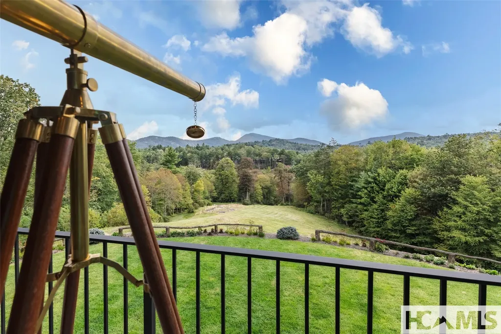 586 Mountain Meadow Lane Cashiers NC 28717